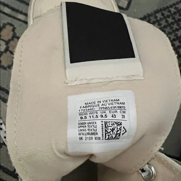 Converse DRKSTAR White High-Tops with Star Laces - Picture 4 of 6